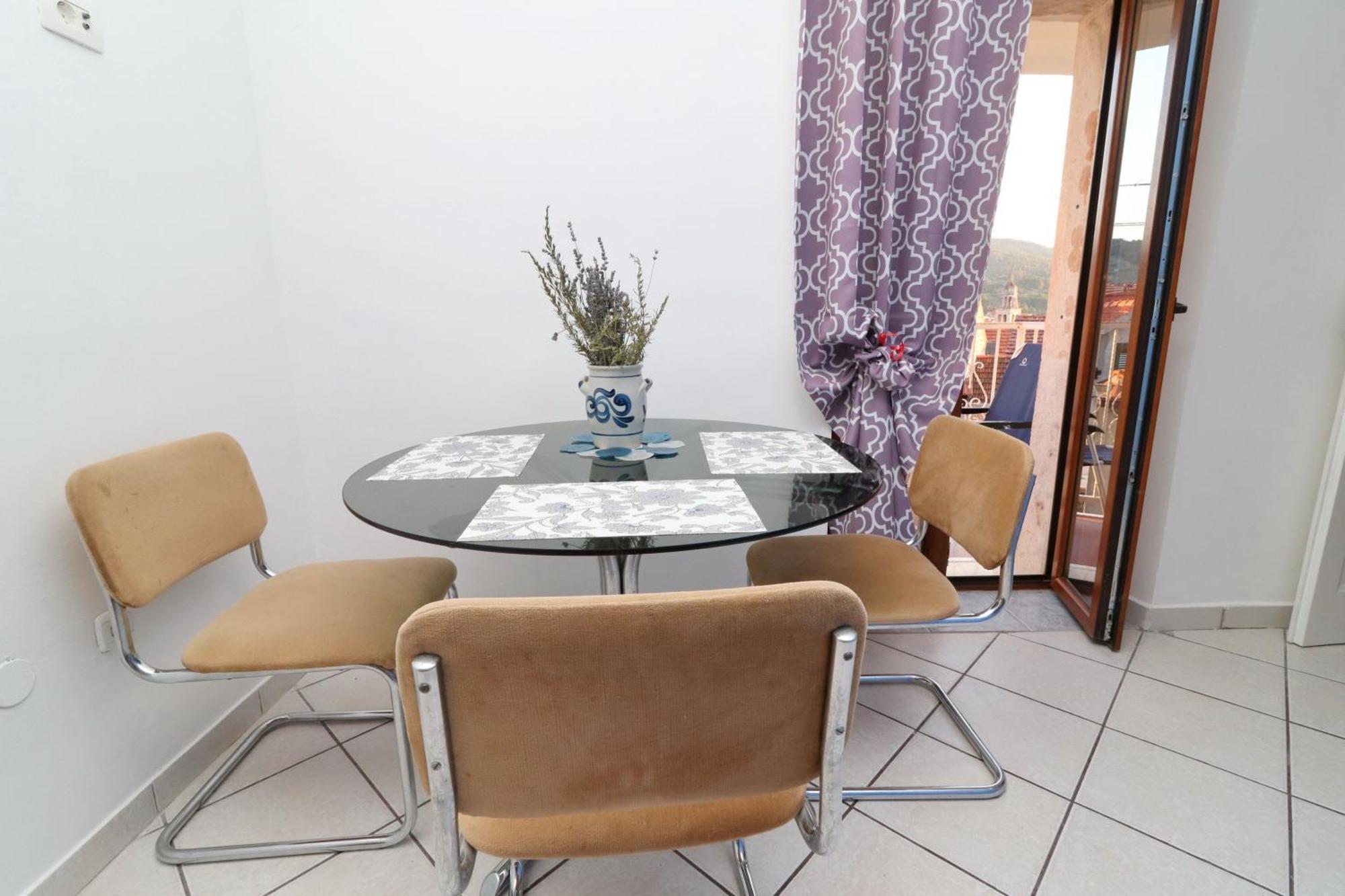 Apartment Fancy Marco Vela Luka